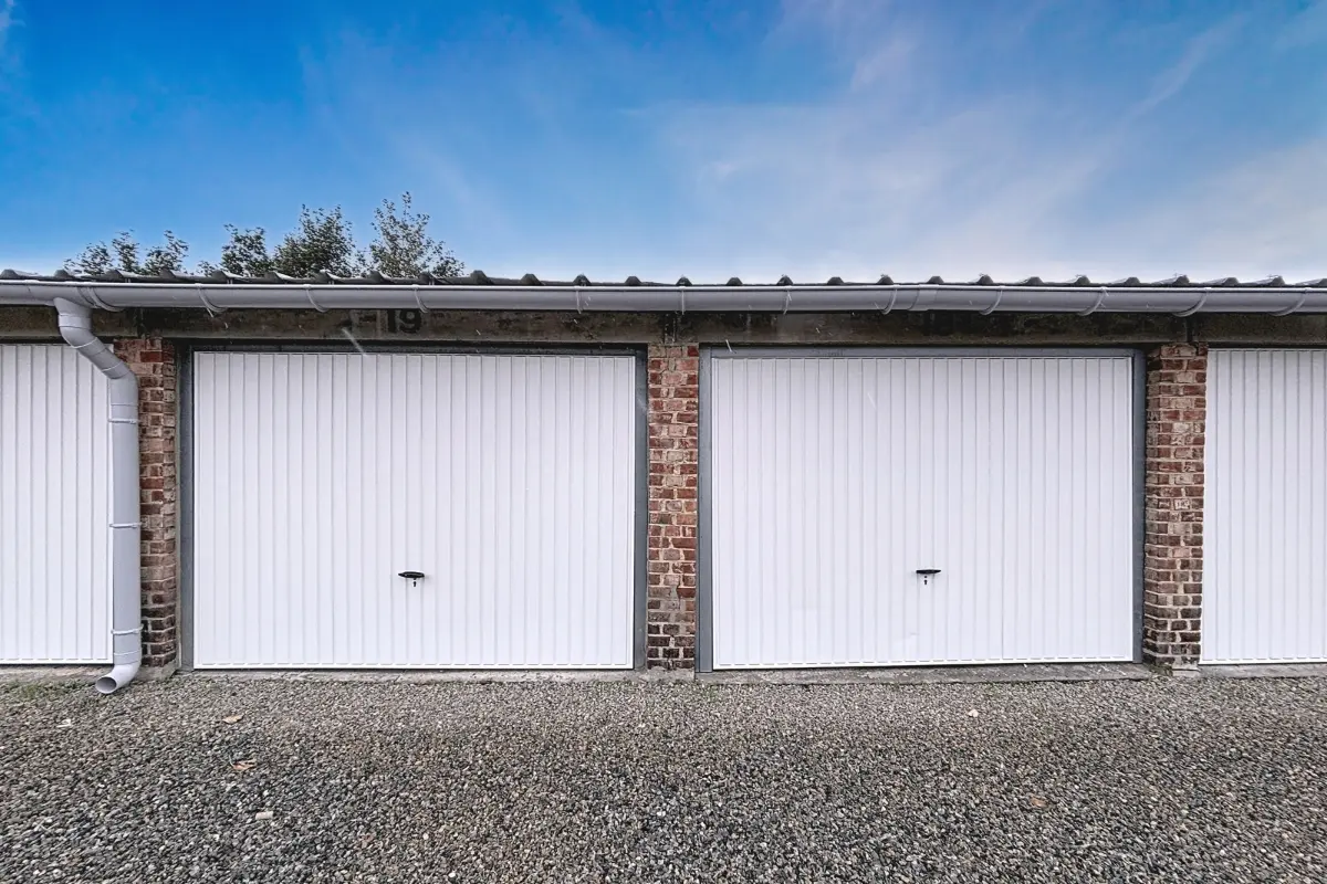 Box à  à Herstal 4040 40000.00€  chambres m² - annonce 616019