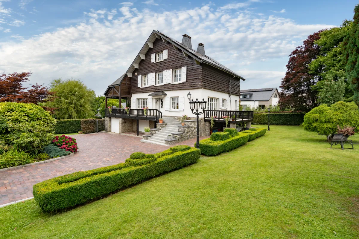 Villa à vendre à Corbion 6838 610000.00€ 5 chambres 332.00m² - annonce 617365