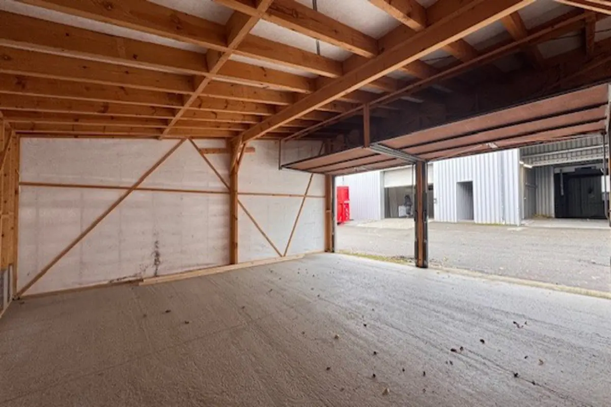 Box à louer à Marche-en-Famenne 6900 300.00€  chambres m² - annonce 619625