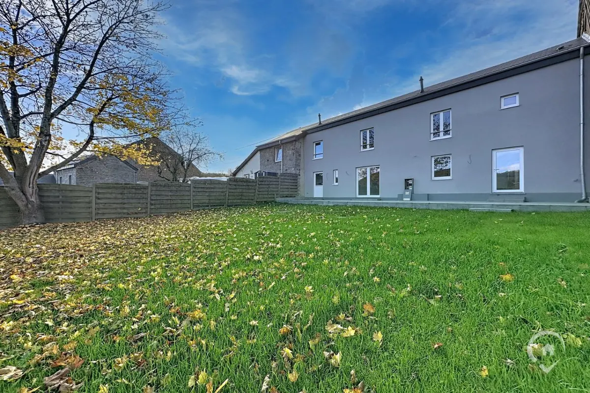 Immeuble de rapport - Immeuble à appartement à vendre à Ambly 6953 298500.00€ 5 chambres 145.00m² - annonce 618983