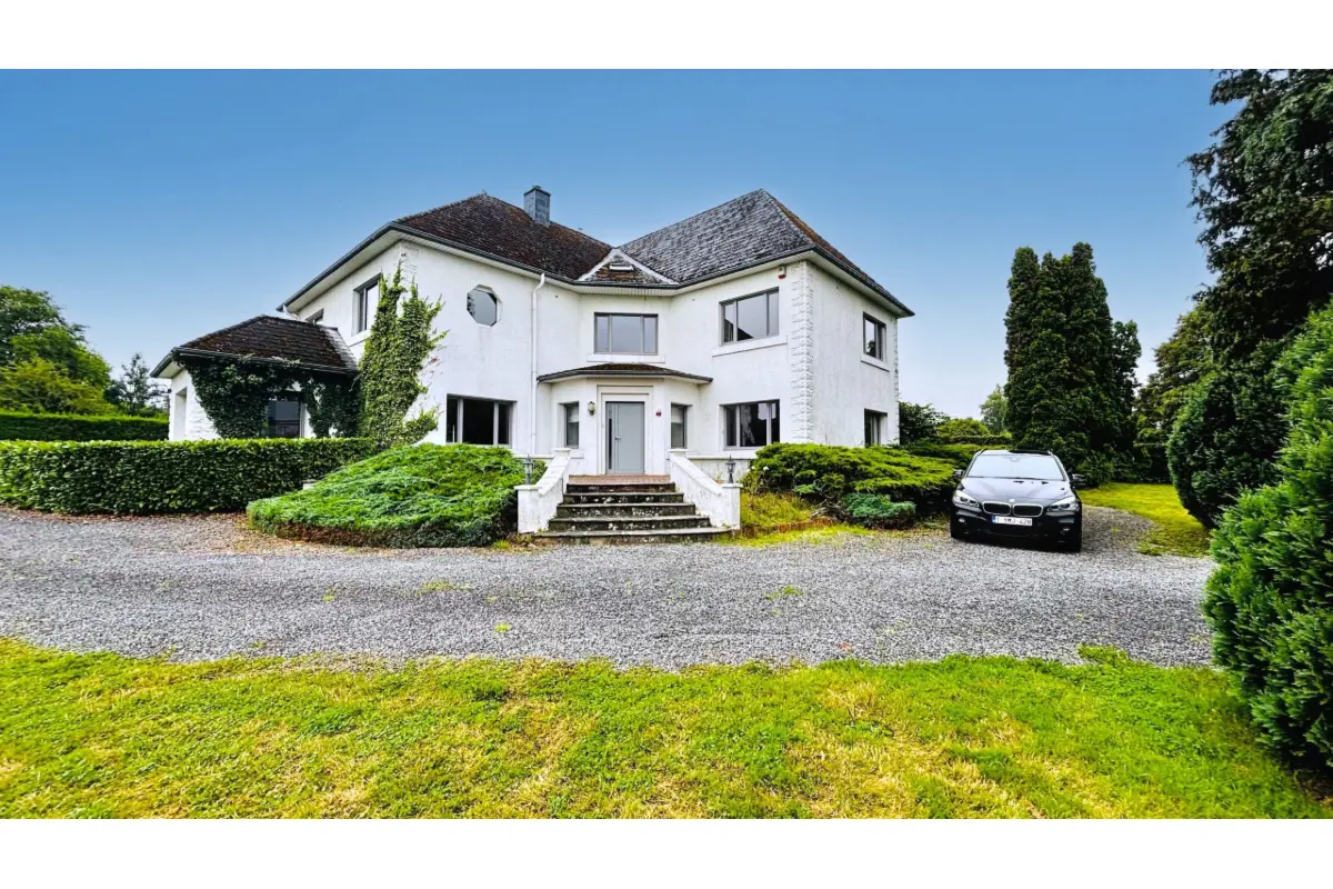 Villa à louer à Wellin 6920 1370.00€ 6 chambres 253.00m² - annonce 618818