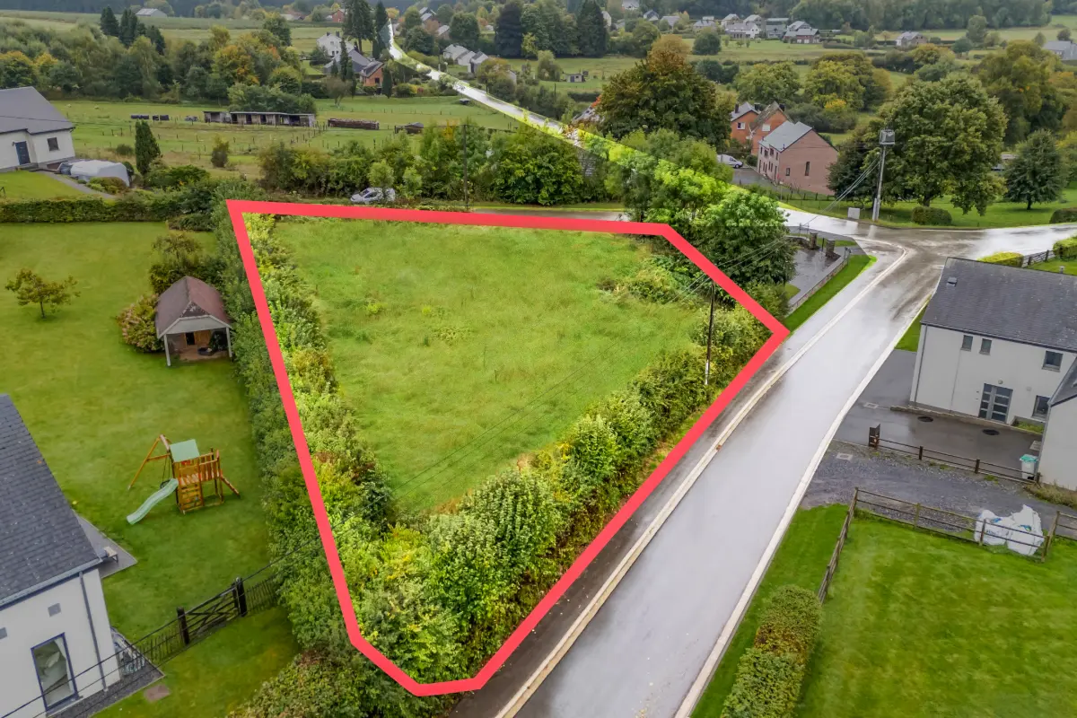 Terrain à vendre à Redu 6890 95000.00€  chambres m² - annonce 622485