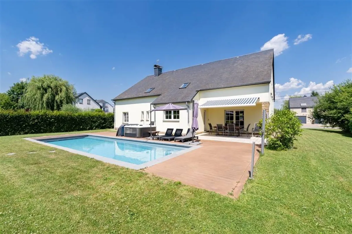 Maison à vendre à Arlon 6700 885000.00€ 7 chambres 371.00m² - annonce 629399