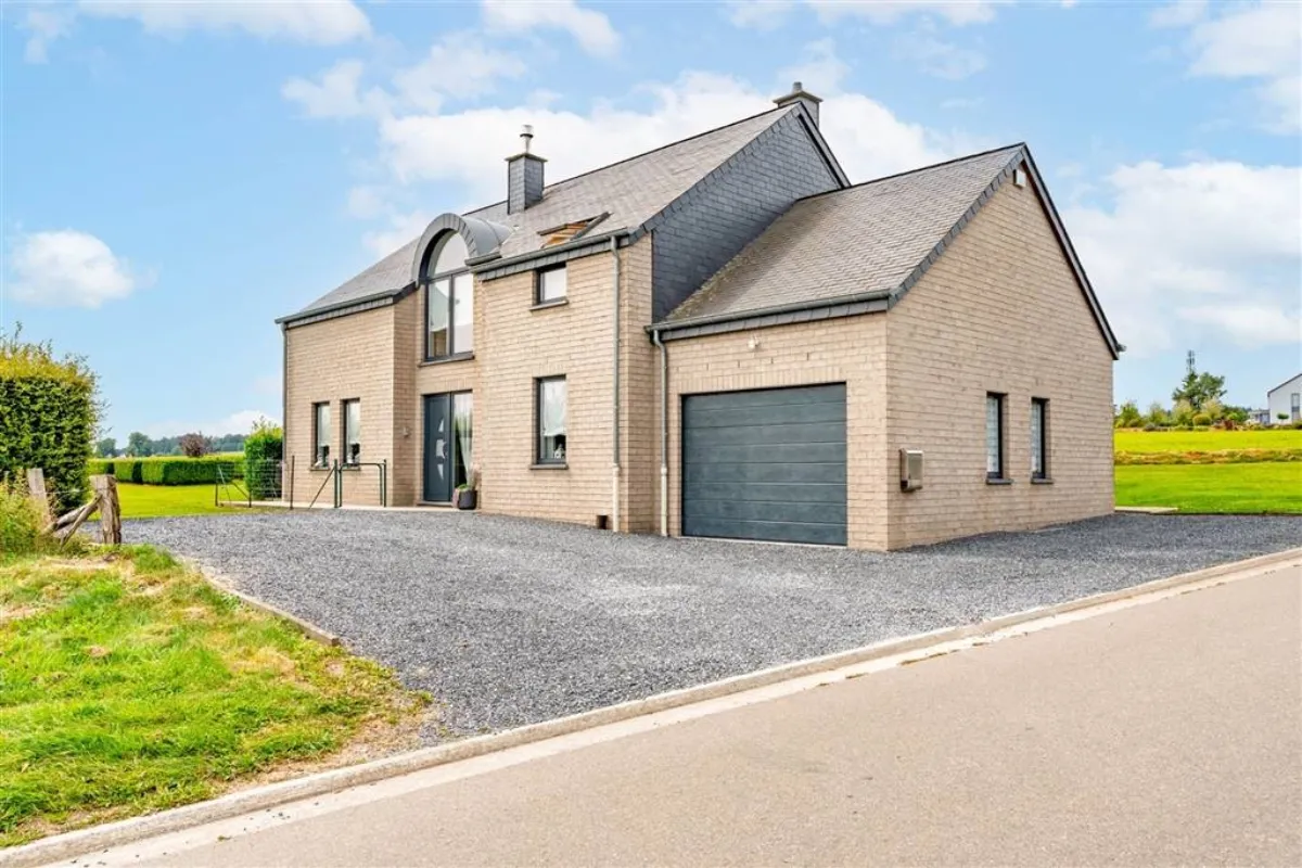 Villa à vendre à Libramont-Chevigny 6800 335000.00€ 3 chambres m² - annonce 630436