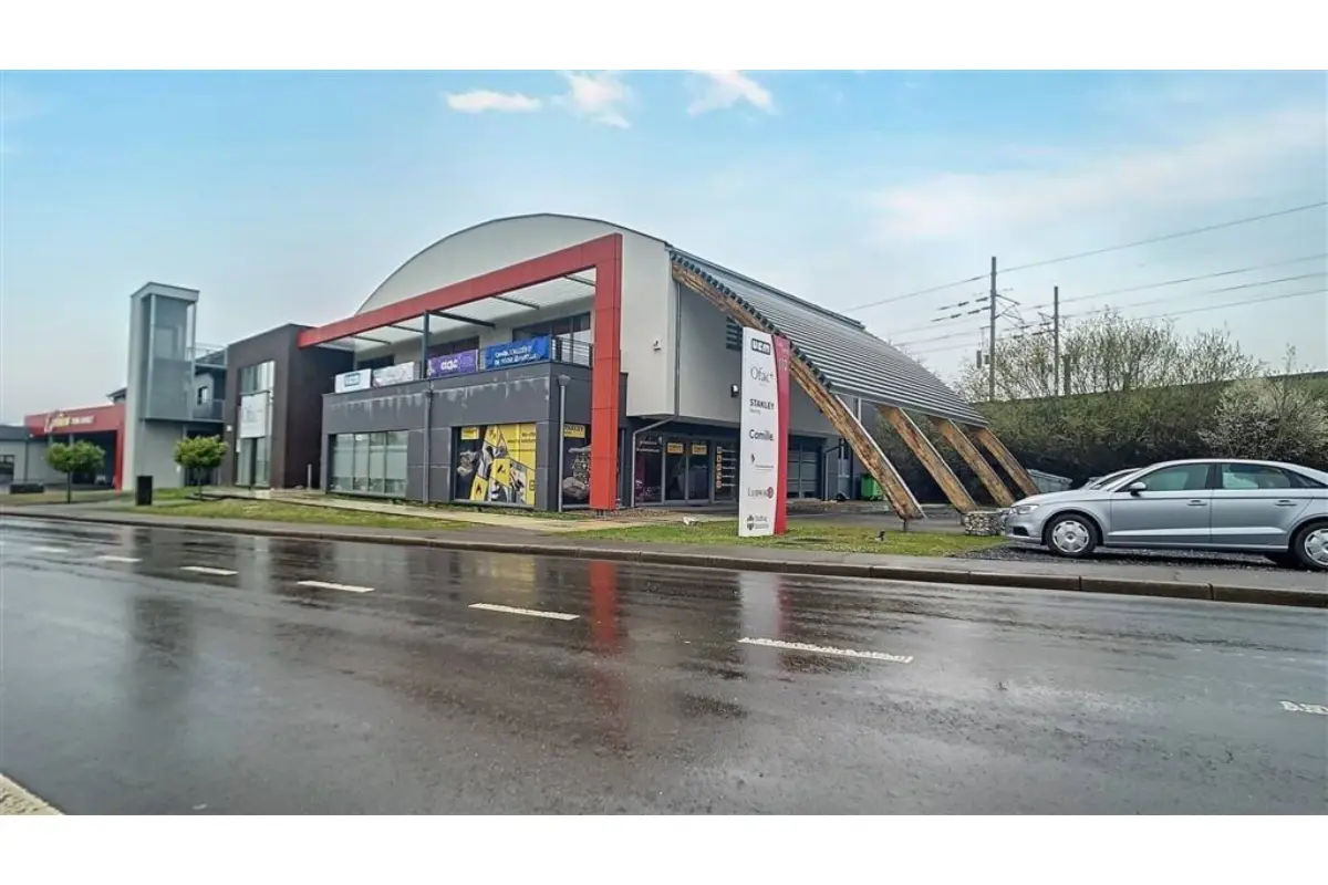 Commerce à louer à Arlon 6700 1600.00€  chambres 123.00m² - annonce 631312