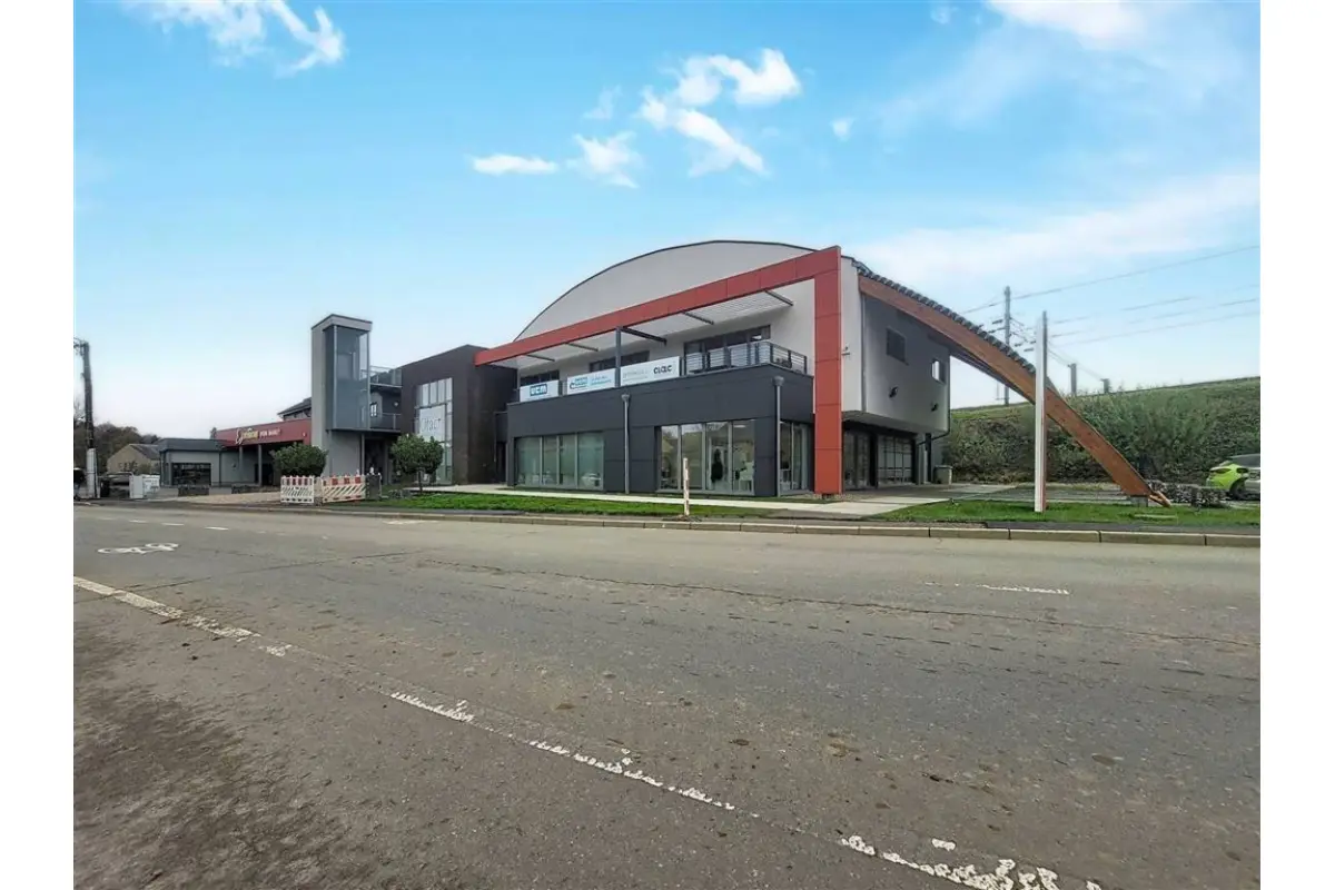 Commerce à louer à Arlon 6700 1500.00€  chambres 102.00m² - annonce 631313