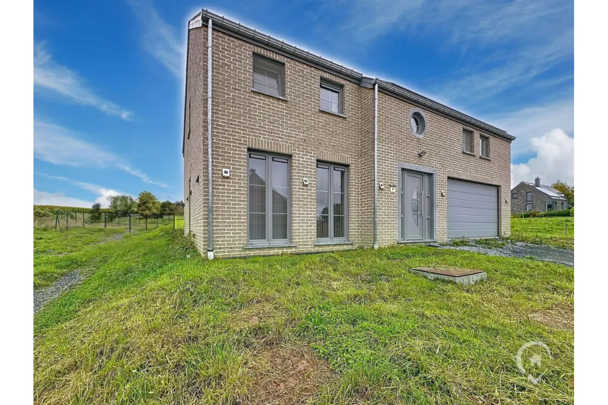 Villa à vendre à Erneuville 6972 475000.00€ 3 chambres 200.00m² - annonce 632379