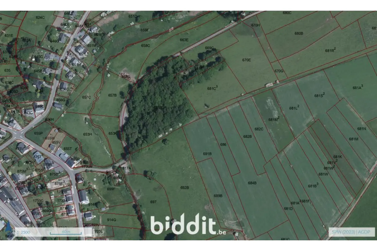 Terrain non bâtissable à vendre à Saint-Pierre 6800 34000.00€  chambres m² - annonce 632544