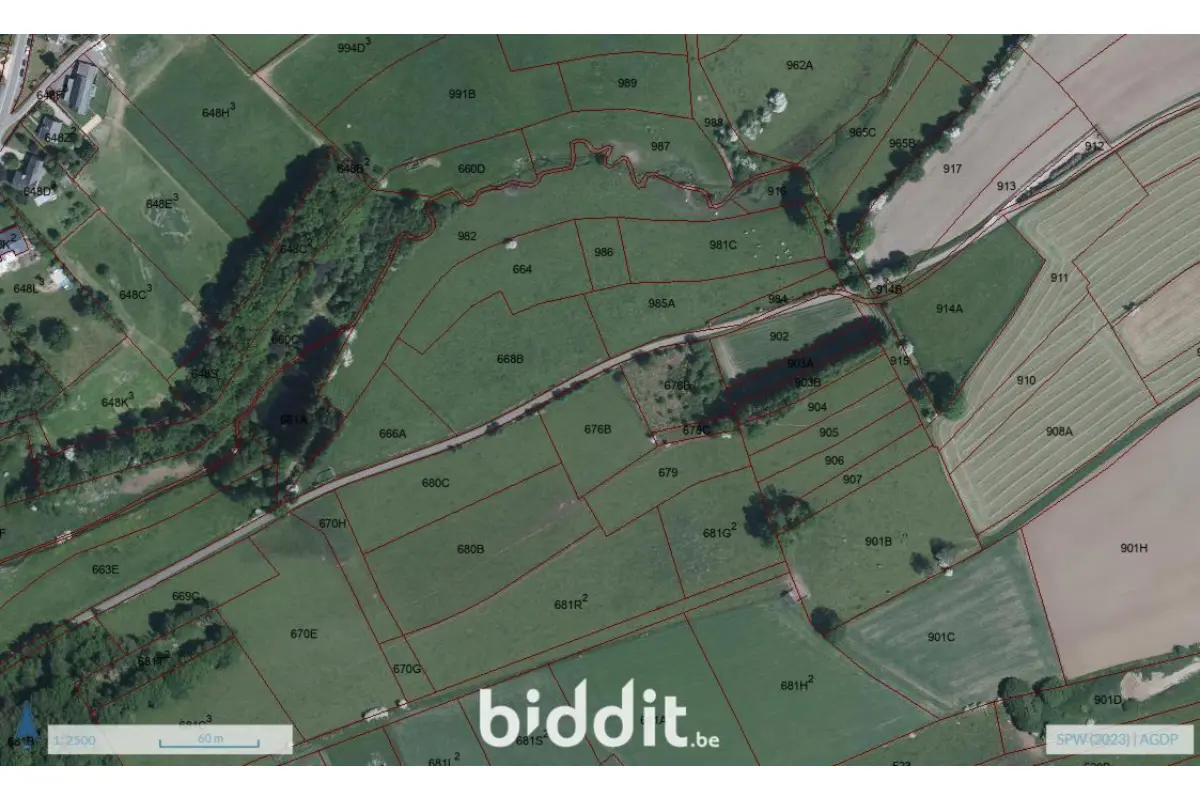 Terrain non bâtissable à vendre à Saint-Pierre 6800 4700.00€  chambres m² - annonce 632543