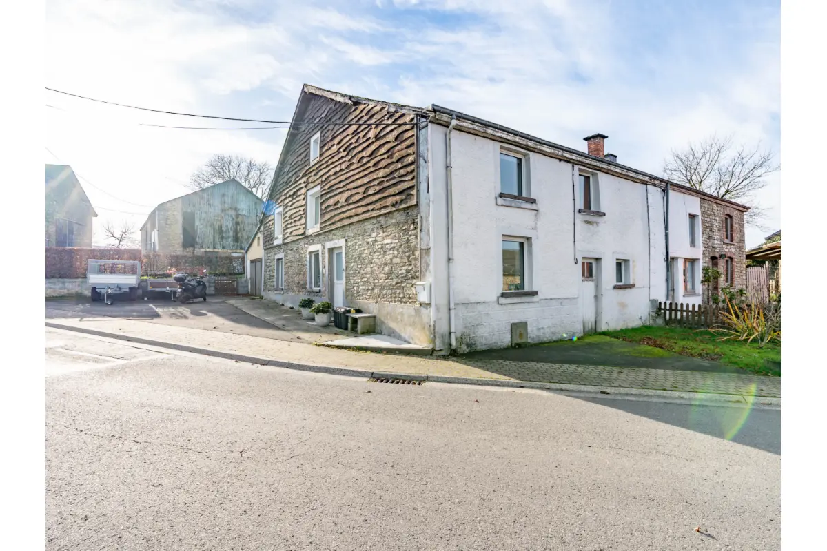 Maison à vendre à Libramont-Chevigny 6800 220000.00€ 3 chambres 242.17m² - annonce 634850