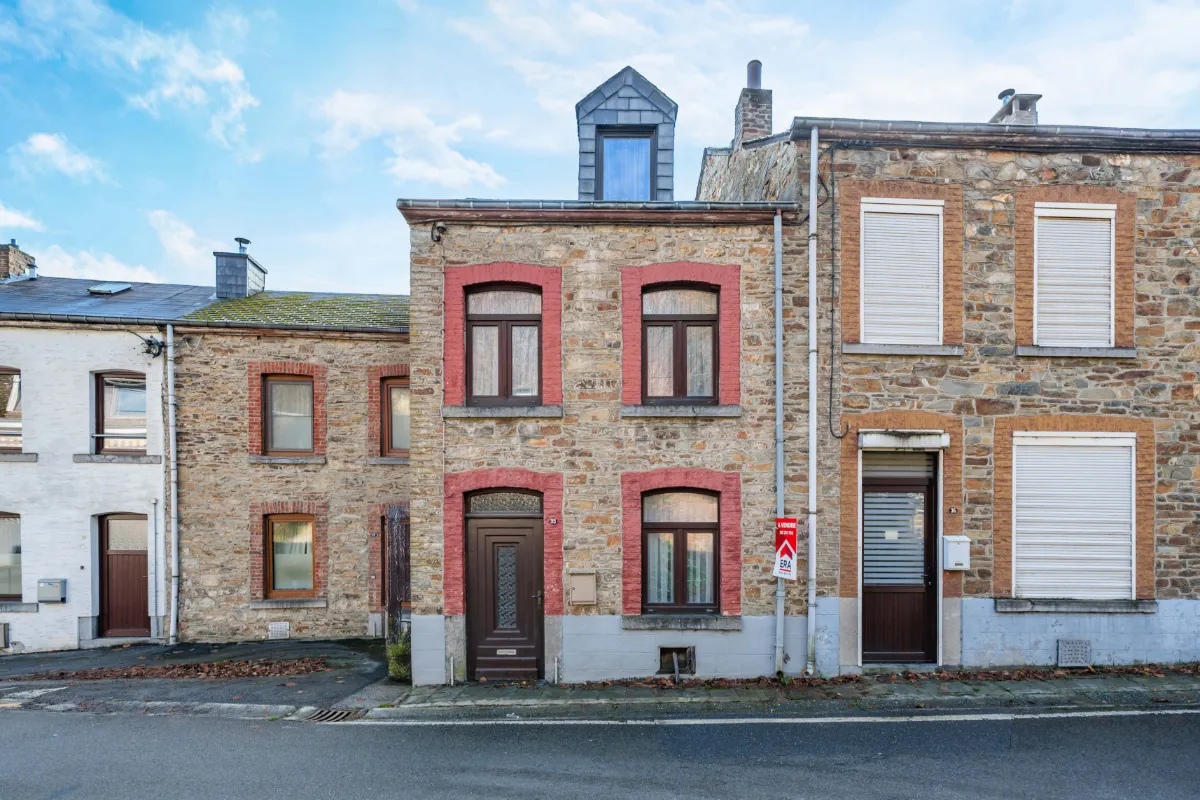 Maison à vendre à Saint-Hubert 6870 135000.00€ 2 chambres 111.00m² - annonce 635272