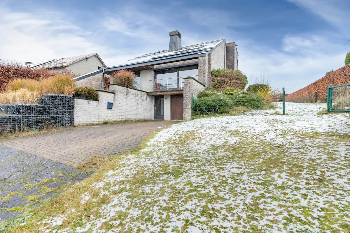 Maison à vendre à Vaux-sur-Sûre 6640 300000.00€ 3 chambres 184.03m² - annonce 635273