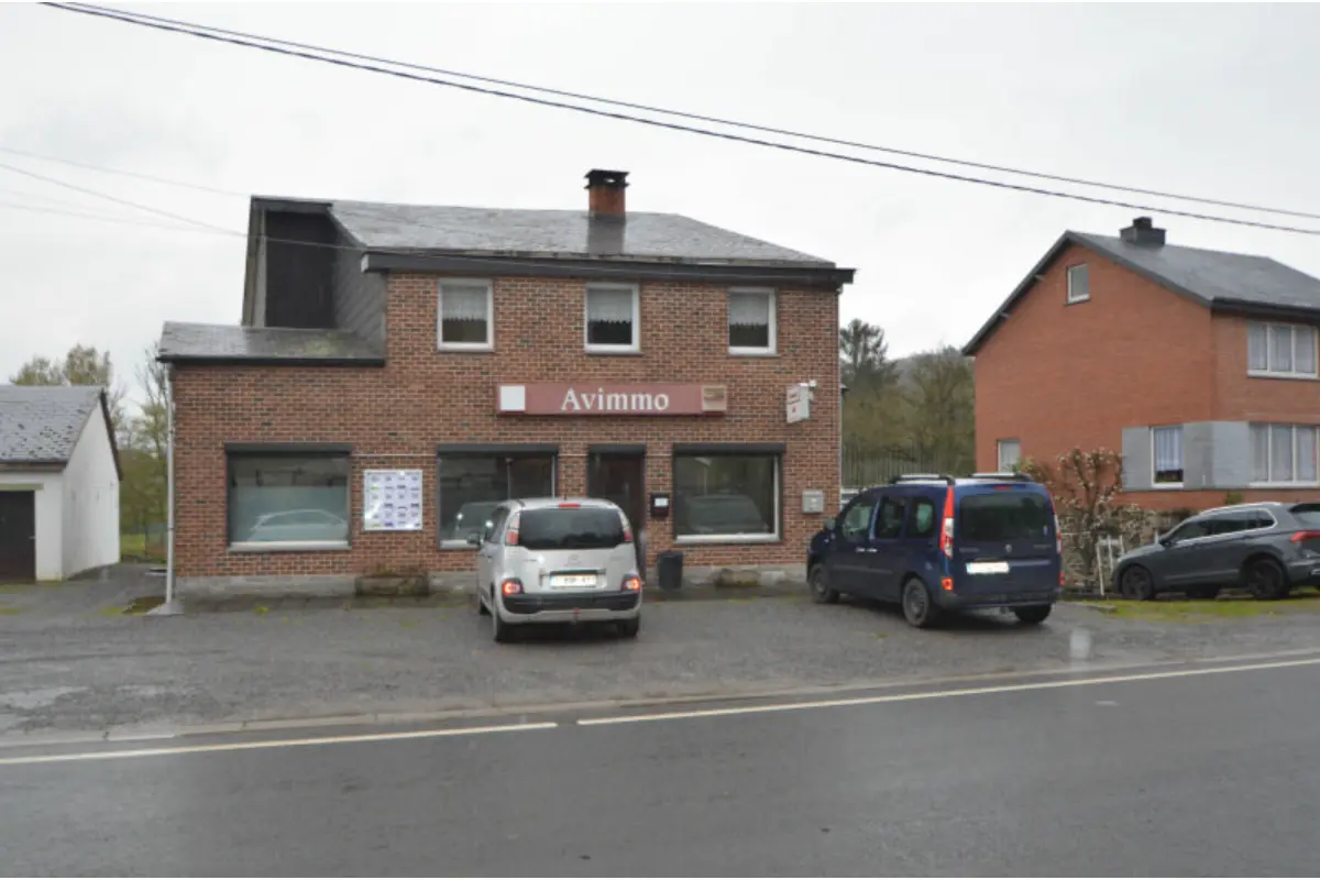 Immeuble de rapport - Immeuble à appartement à vendre à Hampteau 6990 275000.00€ 6 chambres 270.00m² - annonce 641553