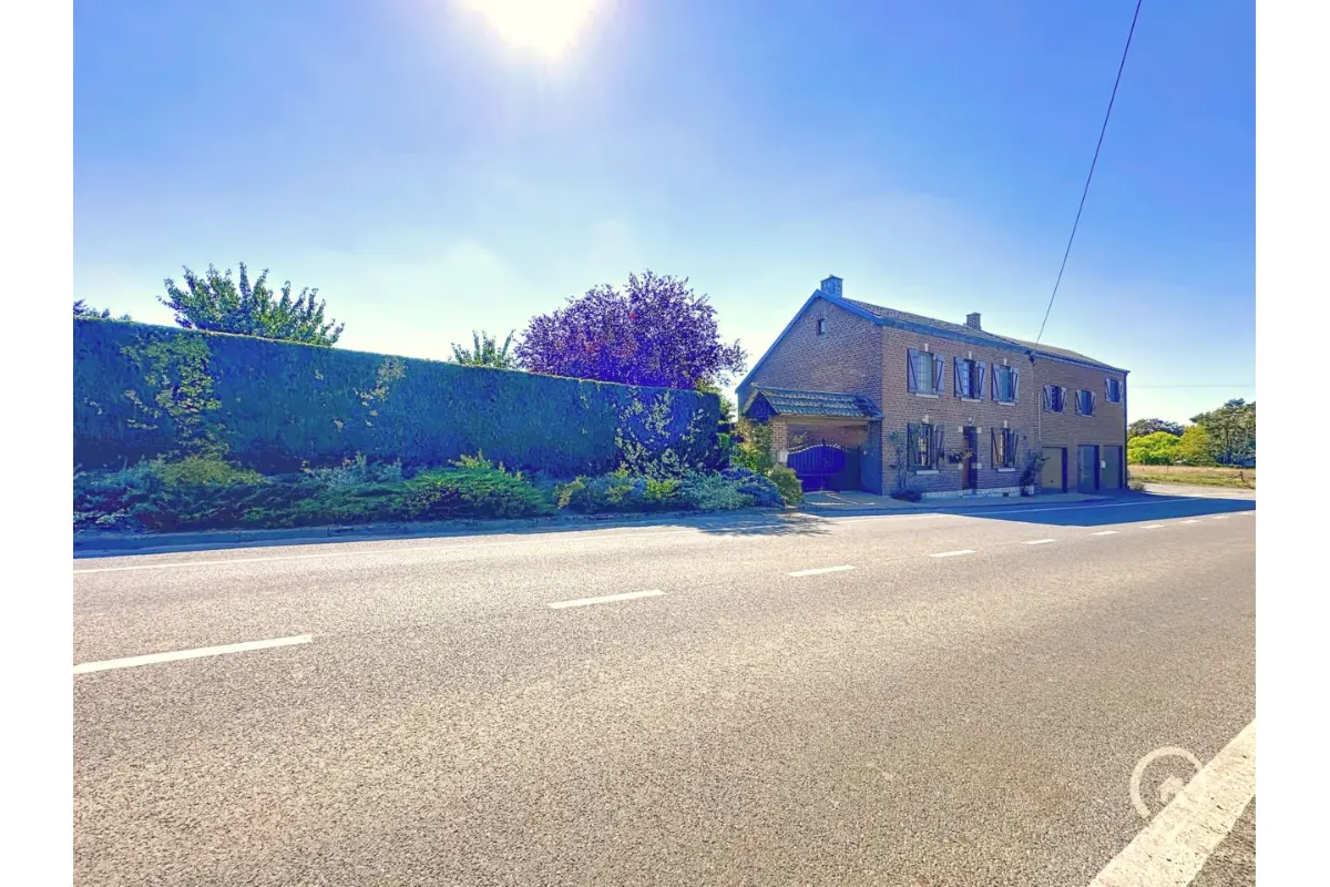 Maison à vendre à Hotton 6990 540000.00€ 8 chambres 289.00m² - annonce 642499