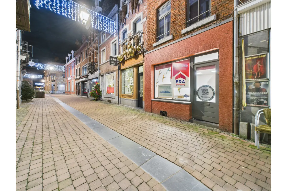 Commerce à louer à Marche-en-Famenne 6900 500.00€ 0 chambres 17.00m² - annonce 644650
