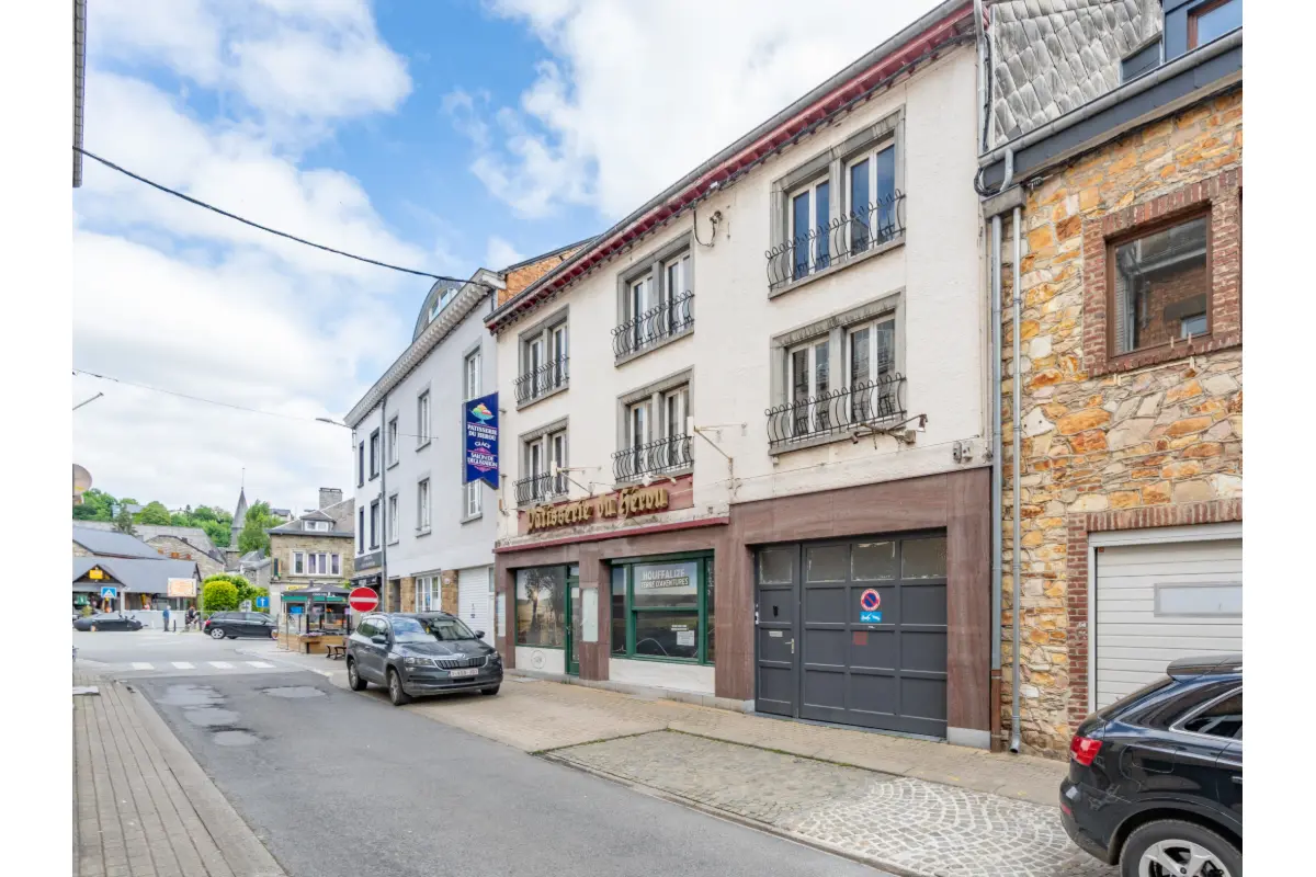 Commerce à vendre à Houffalize 6660 320000.00€ 6 chambres m² - annonce 648512
