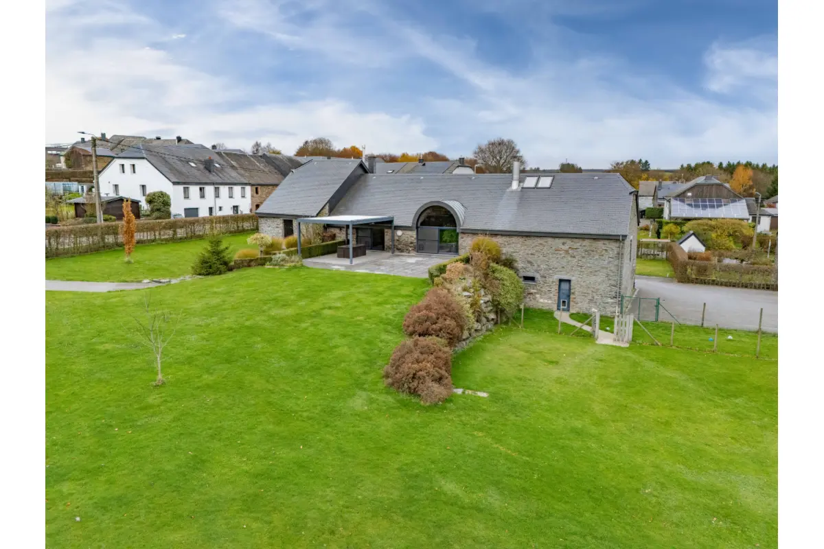 Maison à vendre à Vaux-sur-Sûre 6640 830000.00€ 4 chambres 626.44m² - annonce 649241