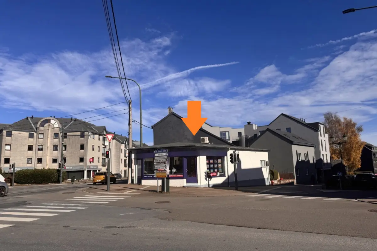 Commerce à  à Libramont-Chevigny 6800 1100.00€  chambres 65.00m² - annonce 651761