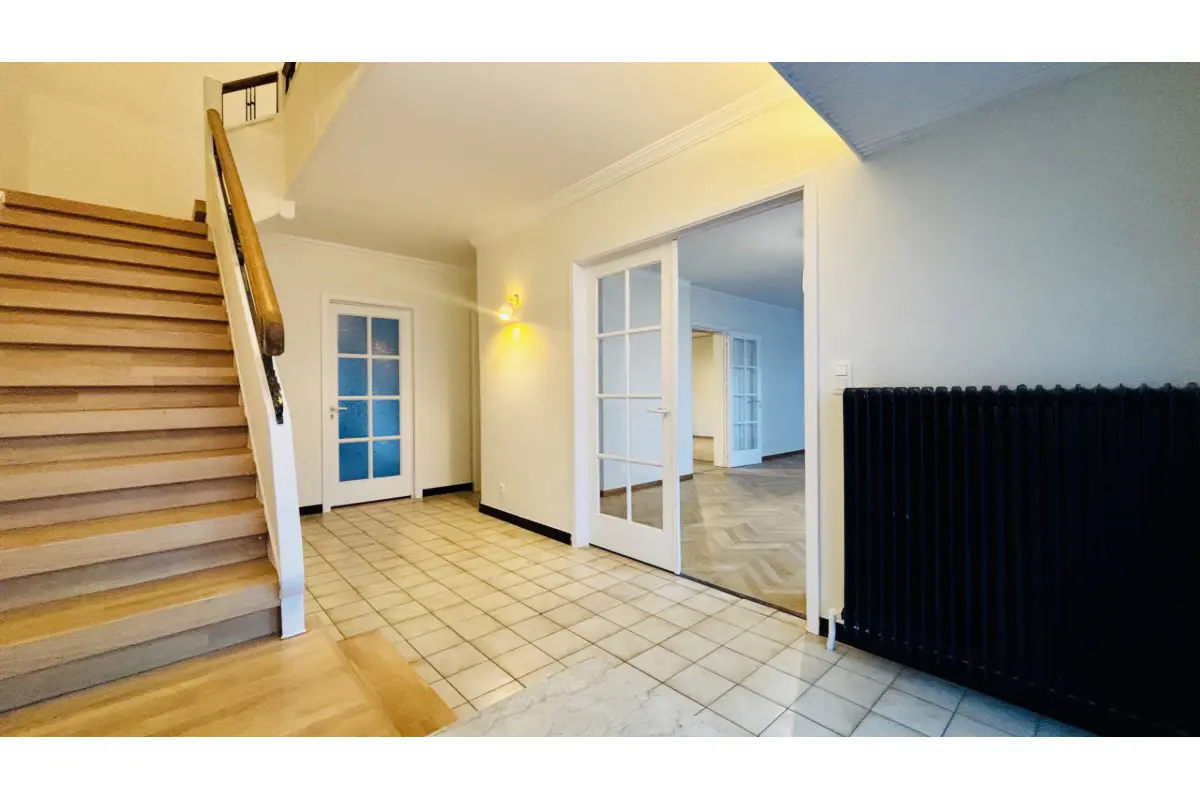 Maison à louer à Marche-en-Famenne 6900 1390.00€ 5 chambres 160.00m² - annonce 653706