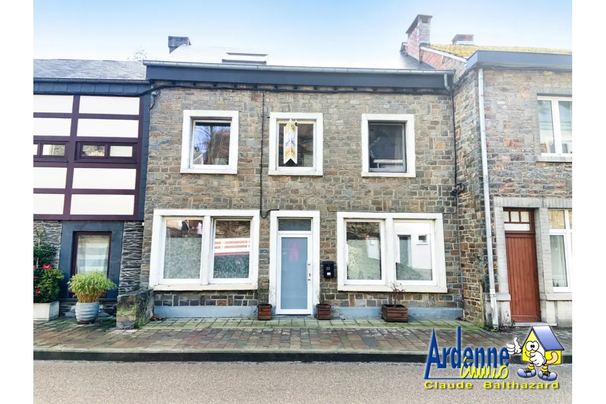Maison à louer à La Roche-en-Ardenne 6980 900.00€ 3 chambres 162.00m² - annonce 787977
