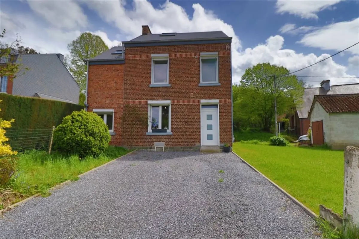 Maison à louer à Forrières 6953 980.00€ 3 chambres 128.00m² - annonce 659579