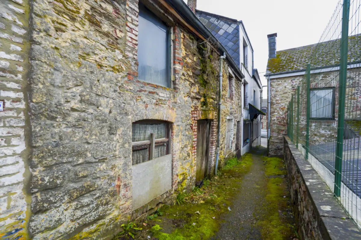 Maison à vendre à Saint-Hubert 6870 20000.00€ 1 chambres 45.00m² - annonce 660644