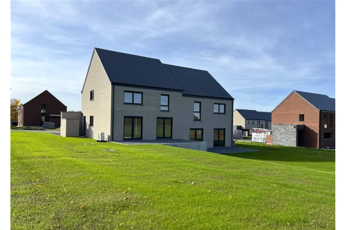 Maison à vendre à Marche-en-Famenne 6900 349000.00€ 3 chambres 176.00m² - annonce 664206