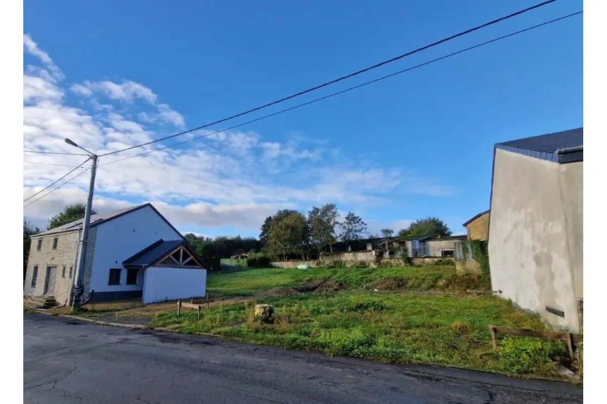 Terrain à vendre à Les Hayons 6830 69000.00€  chambres m² - annonce 668435