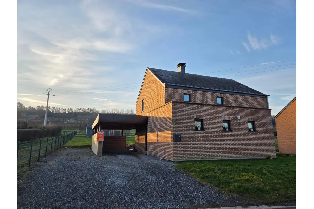 Maison à vendre à Bure 6927 370000.00€ 4 chambres 176.00m² - annonce 669618