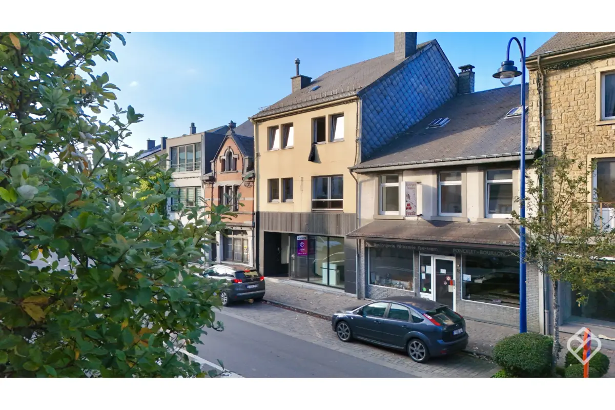 Immeuble mixte à vendre à Florenville 6820 220000.00€ 3 chambres 127.00m² - annonce 669408