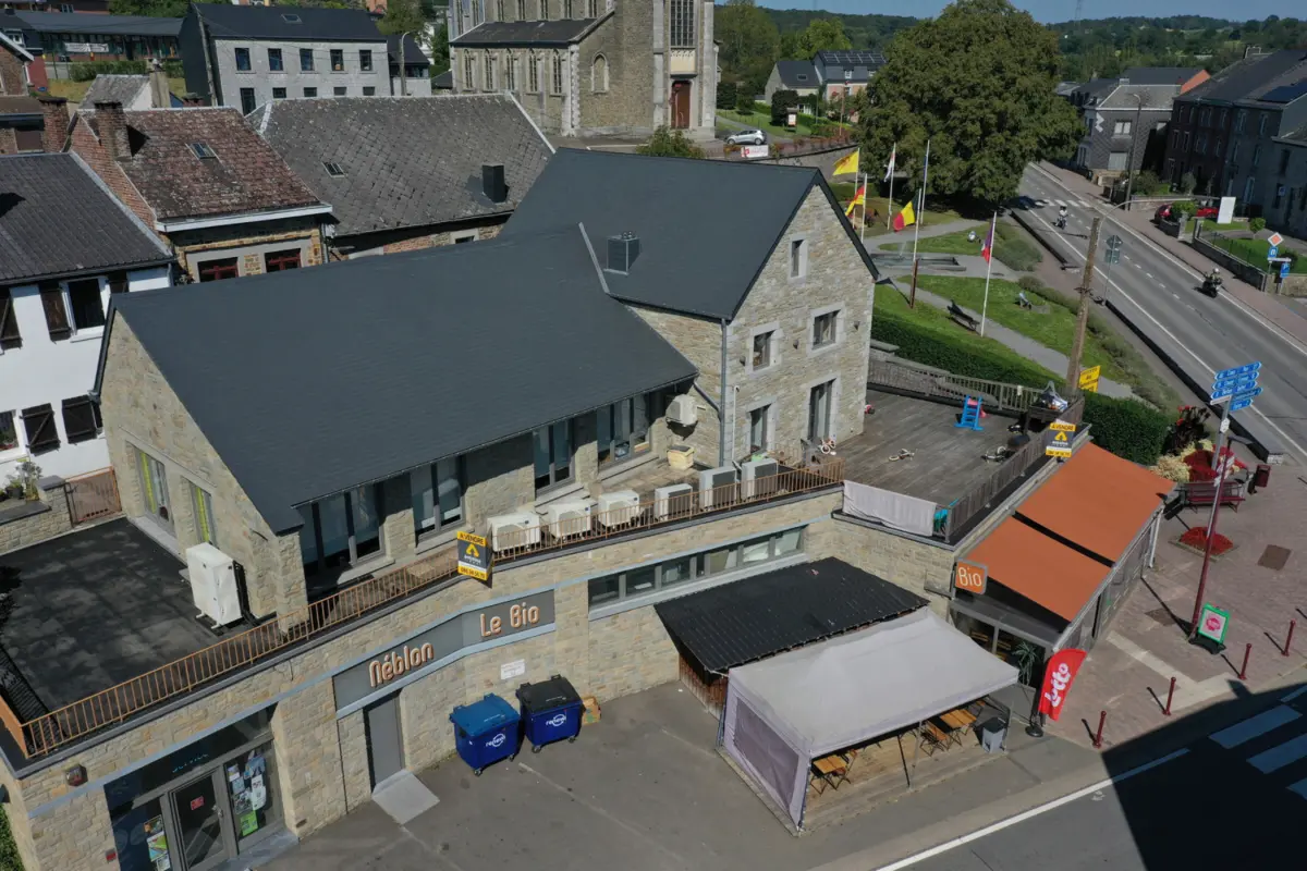 Immeuble de rapport - Immeuble à appartement à  à Hamoir 4180 790000.00€  chambres 415.00m² - annonce 672192