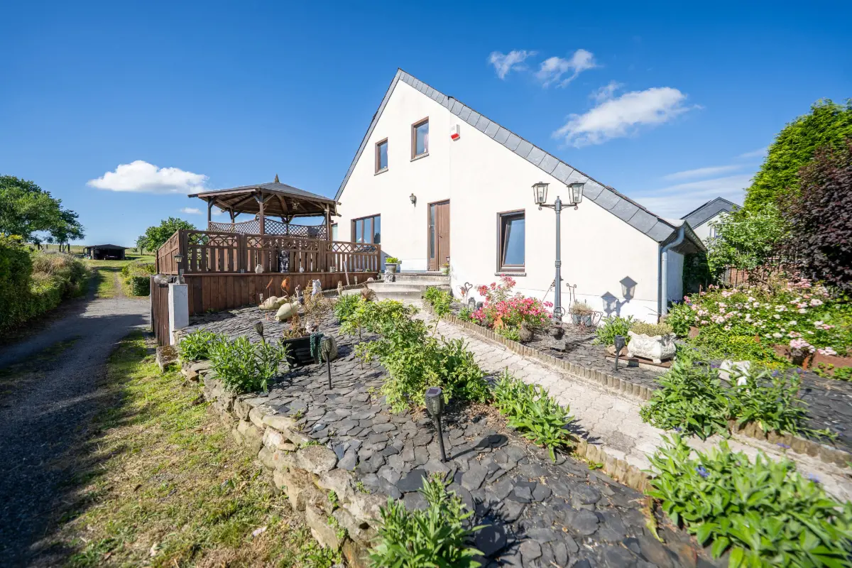 Maison à  à Libramont-Chevigny 6800 370000.00€ 6 chambres 201.00m² - annonce 671775