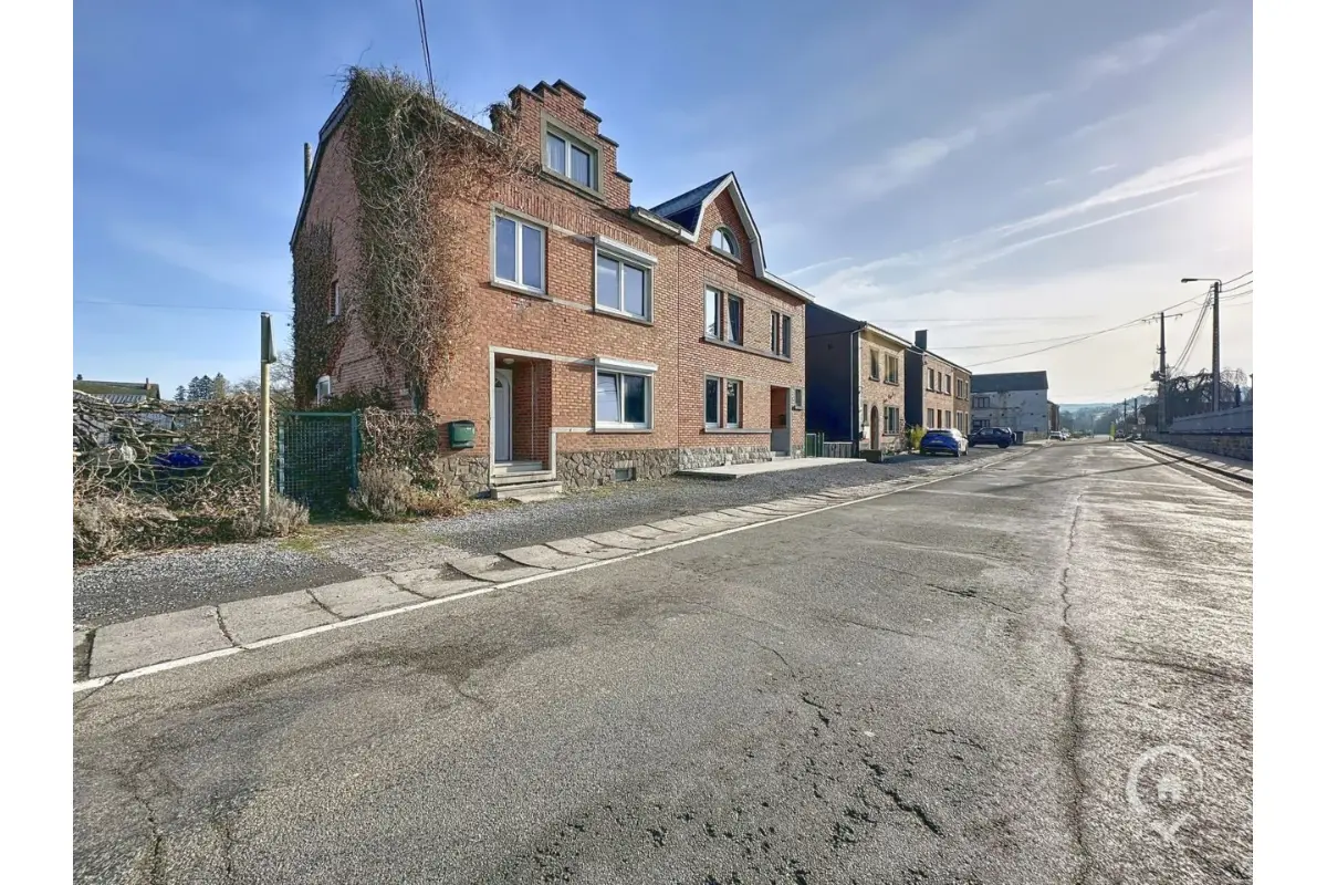 Maison à vendre à Ambly 6953 165000.00€ 2 chambres 100.00m² - annonce 675735