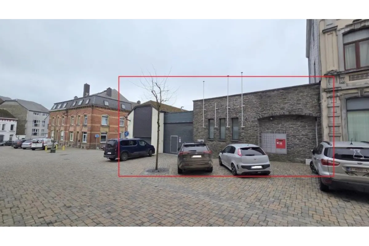 Commerce à louer à Neufchâteau 6840 800.00€ 0 chambres m² - annonce 679722
