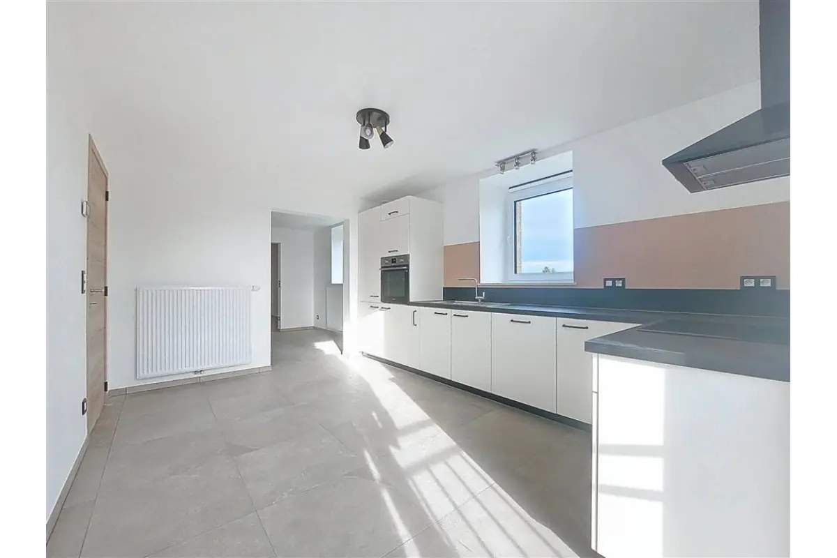 Appartement à louer à Vance 6741 1200.00€ 2 chambres 123.00m² - annonce 685058