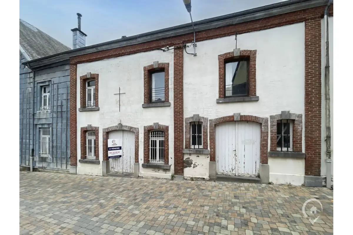 Maison à vendre à Neufchâteau 6840 100000.00€ 3 chambres 316.00m² - annonce 688889