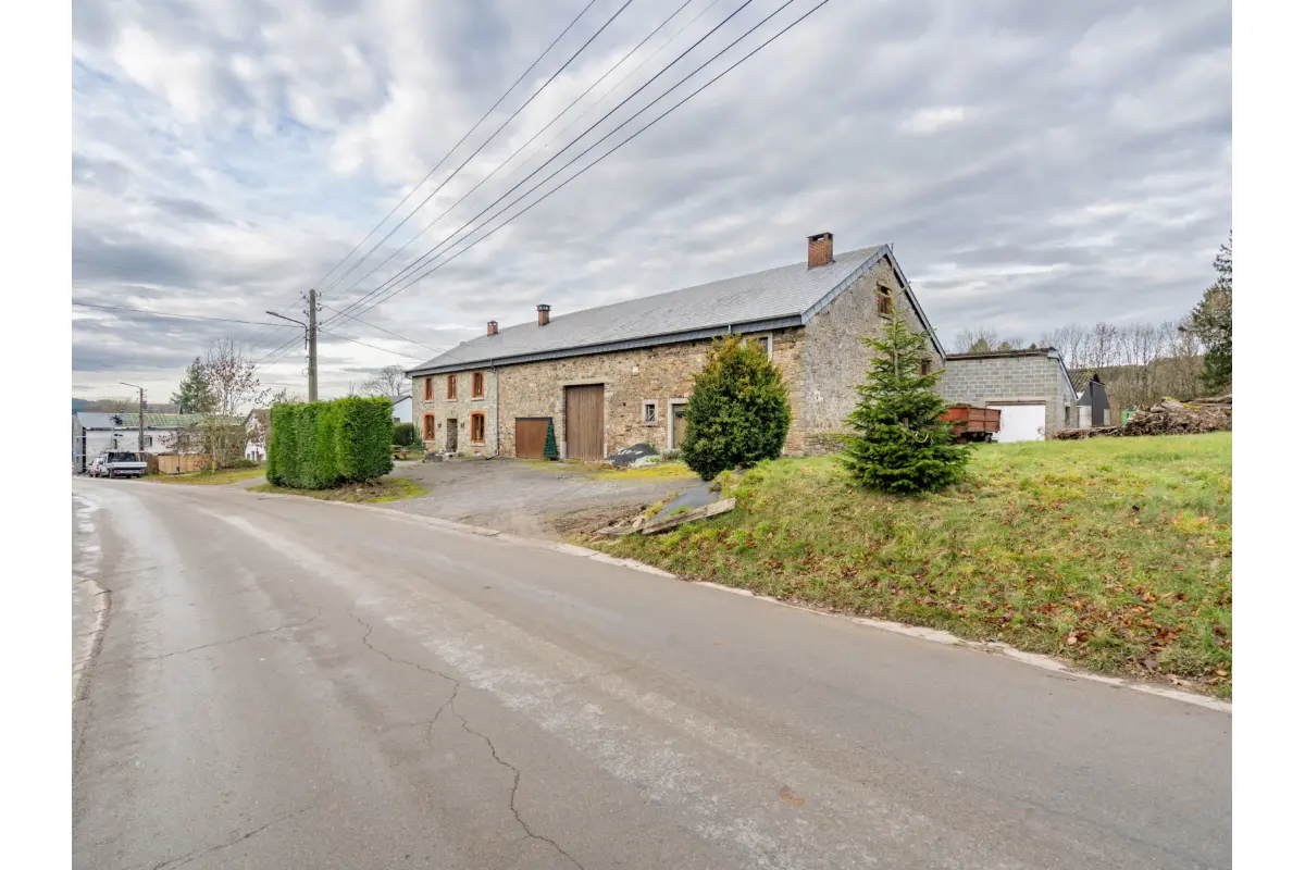 Maison à vendre à La Roche-en-Ardenne 6980 500000.00€ 6 chambres 600.00m² - annonce 691108