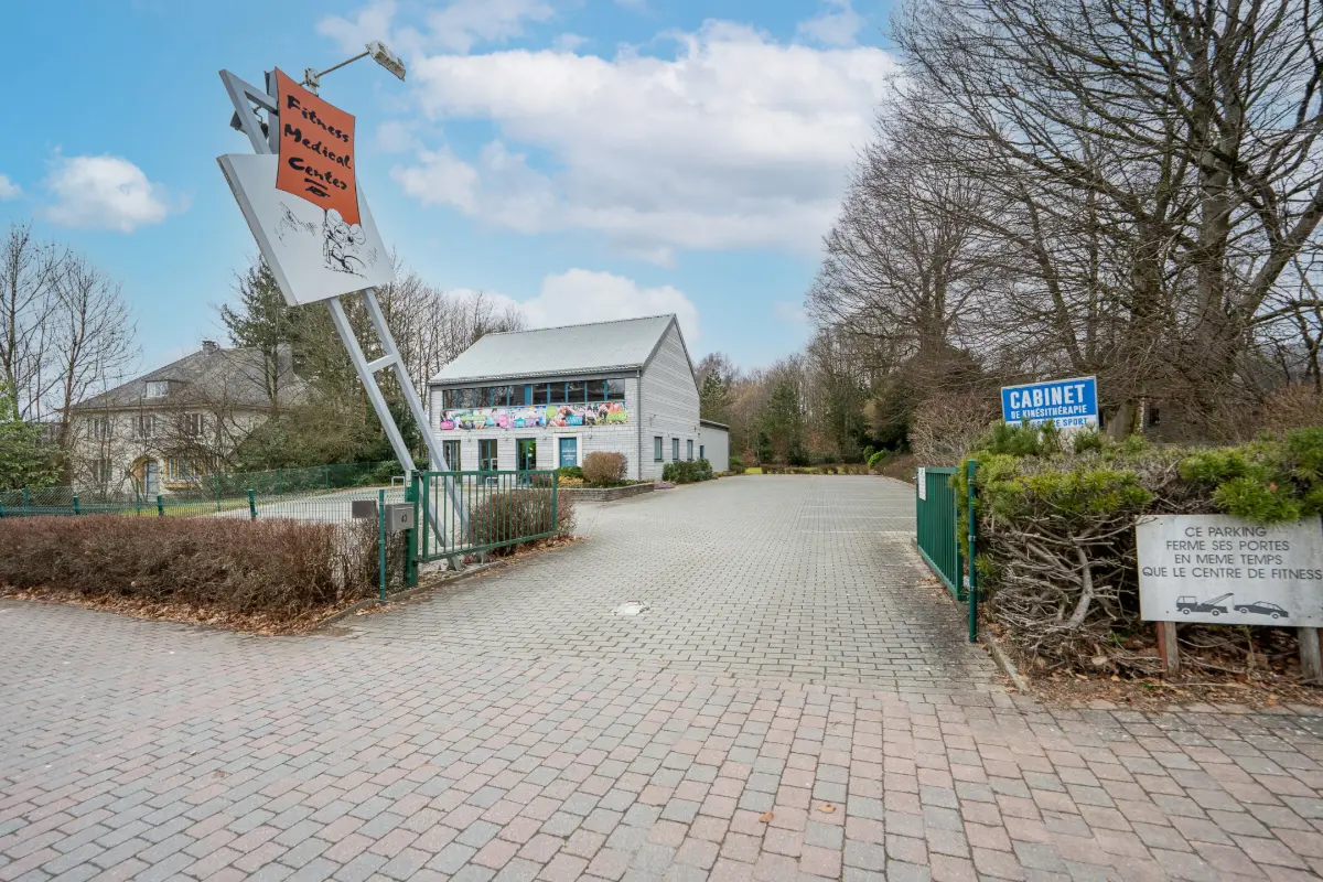 Commerce à vendre à Libramont-Chevigny 6800 539000.00€  chambres 2100.00m² - annonce 698366