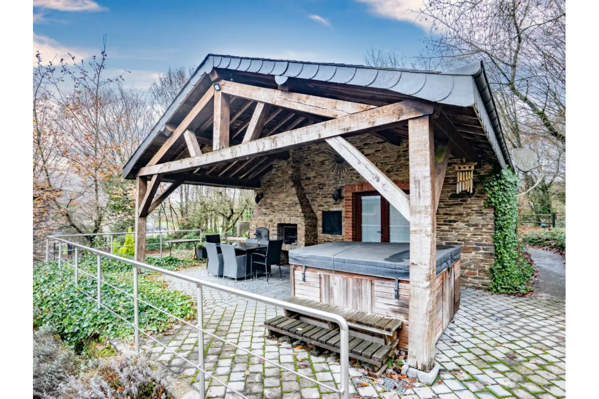 Commerce à vendre à Sensenruth 6832 790000.00€ 15 chambres 674.00m² - annonce 703763