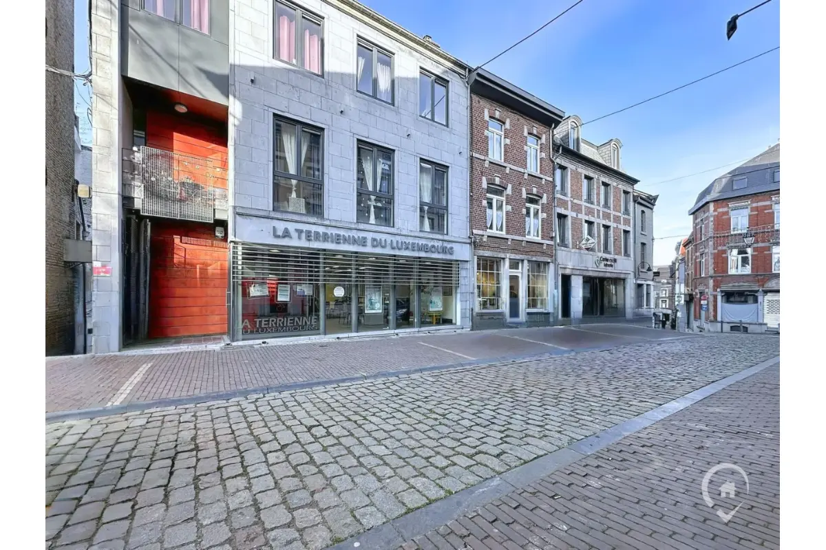 Commerce à vendre à Marche-en-Famenne 6900 575000.00€  chambres m² - annonce 712138