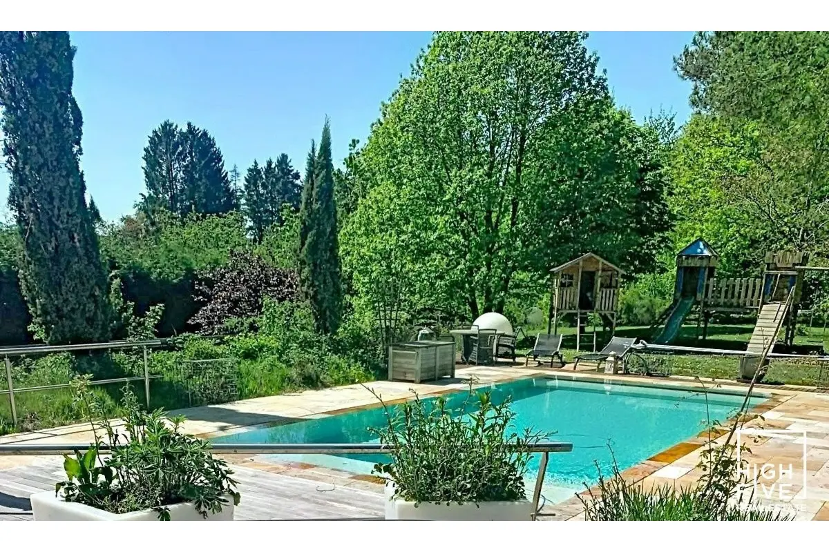 Maison à vendre à Châtillon 6747 1150000.00€ 5 chambres 461.00m² - annonce 712671