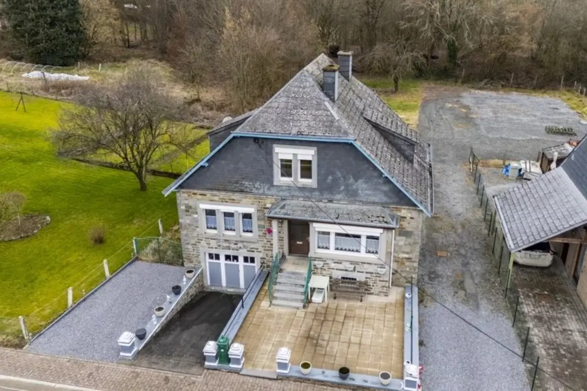 Maison à vendre à Libin 6890 249000.00€ 5 chambres 166.00m² - annonce 716309