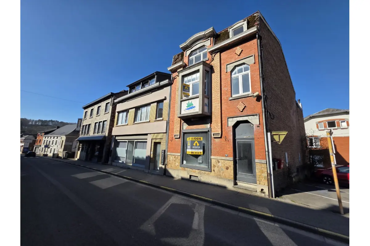 Immeuble mixte à vendre à Durbuy 6940 189000.00€ 3 chambres 175.00m² - annonce 719388