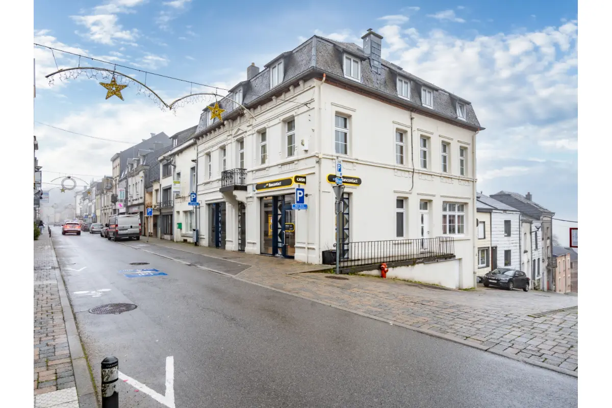 Maison à vendre à Neufchâteau 6840 350000.00€ 12 chambres 513.95m² - annonce 727285