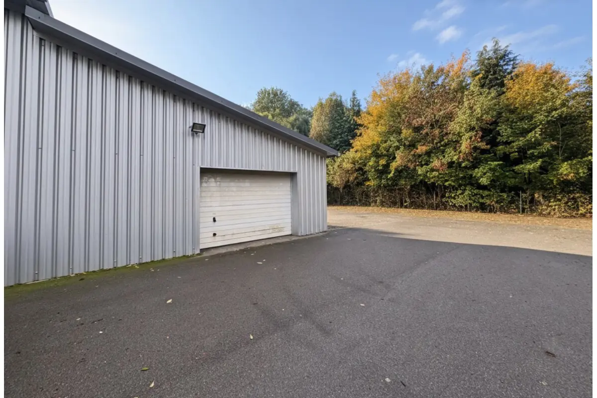 Box à  à Marche-en-Famenne 6900 350.00€  chambres m² - annonce 727646