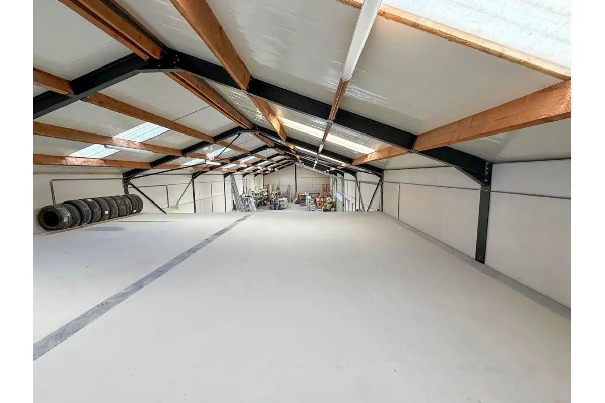 Commerce à  à Baillonville 5377 409000.00€  chambres 580.00m² - annonce 727650