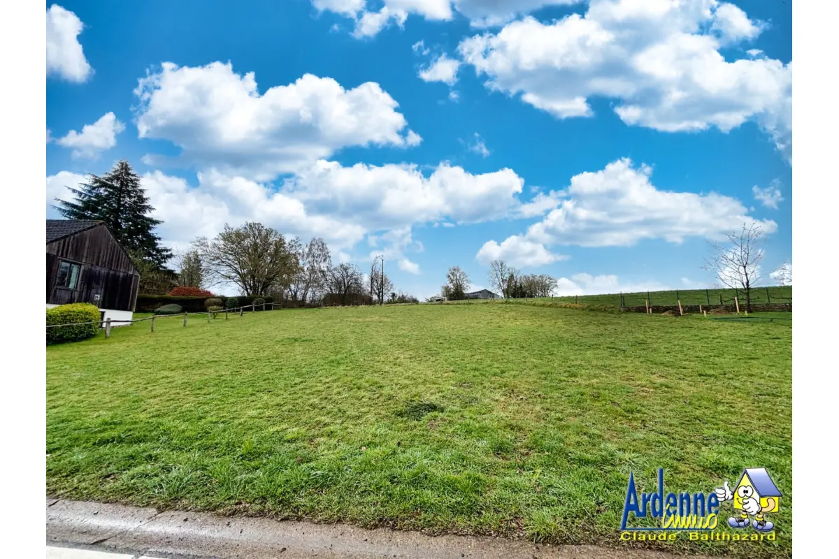 Terrain à vendre à Halleux 6986 99000.00€  chambres m² - annonce 728094