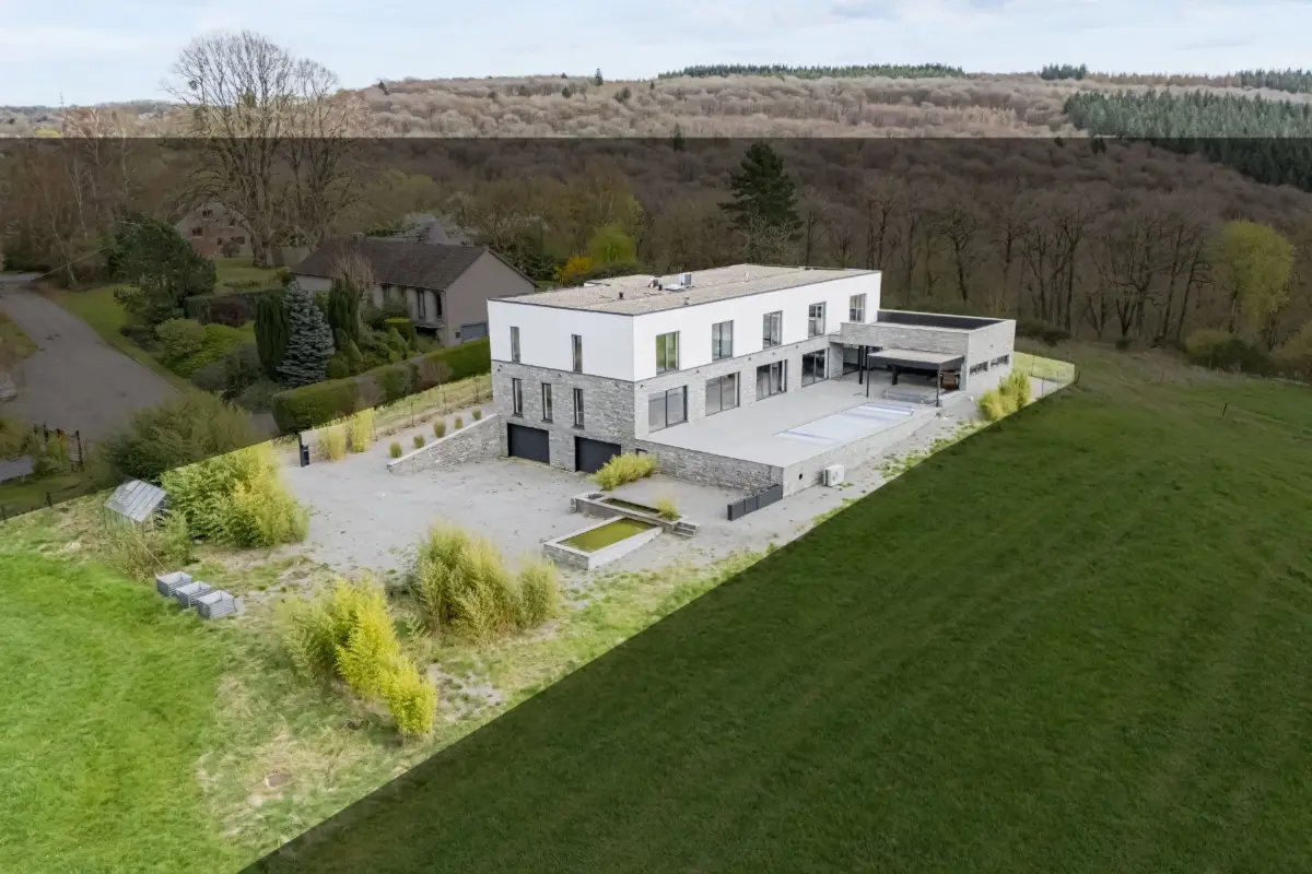 Maison à vendre à Erezée 6997 995000.00€ 2 chambres 495.00m² - annonce 728790
