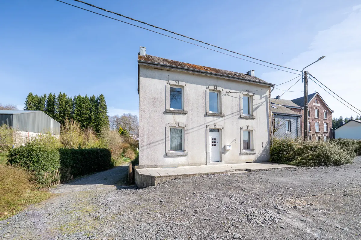 Maison à vendre à Libramont-Chevigny 6800 189000.00€ 4 chambres 130.00m² - annonce 737291