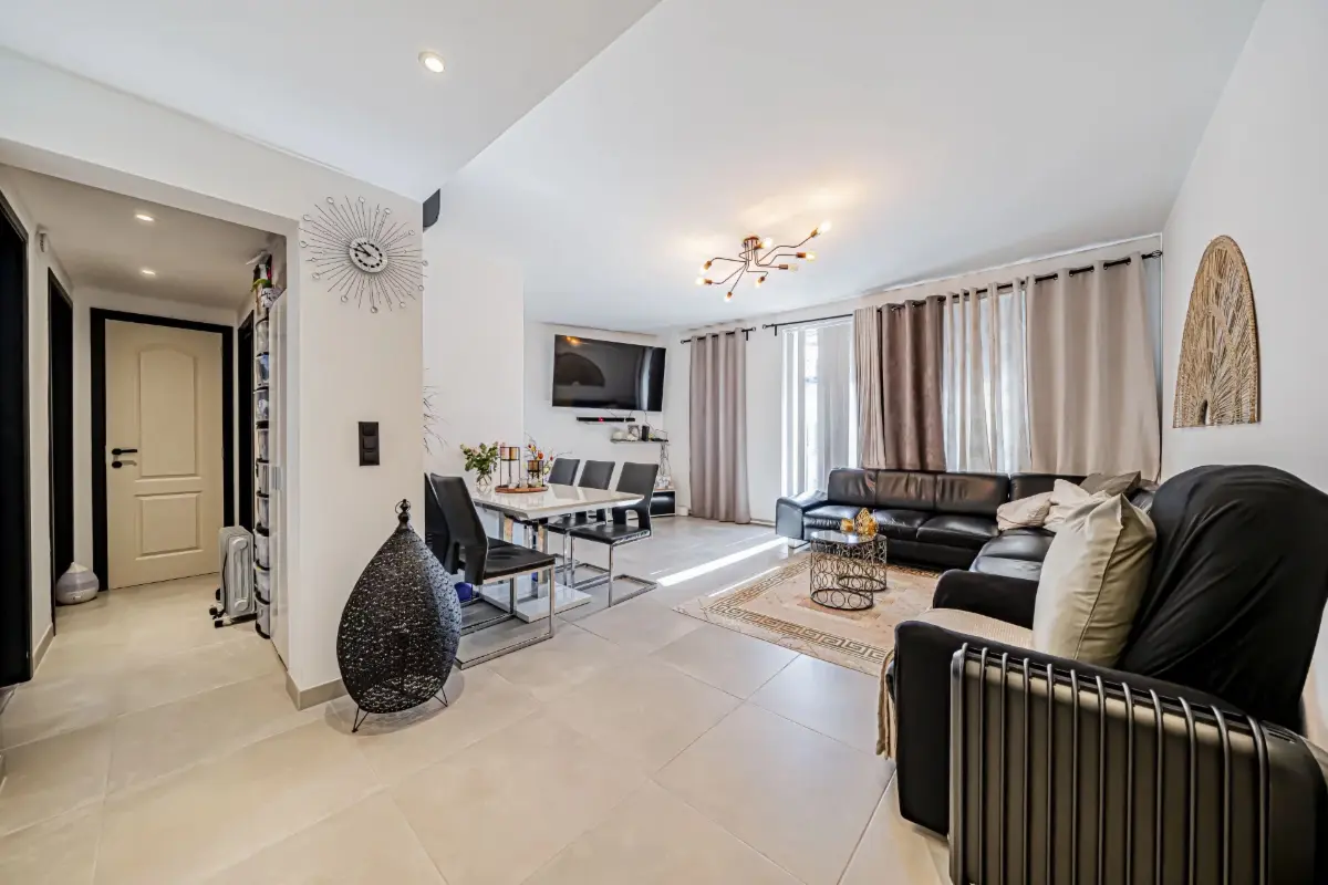 Appartement à vendre à Marche-en-Famenne 6900 179000.00€  chambres 75.00m² - annonce 738169